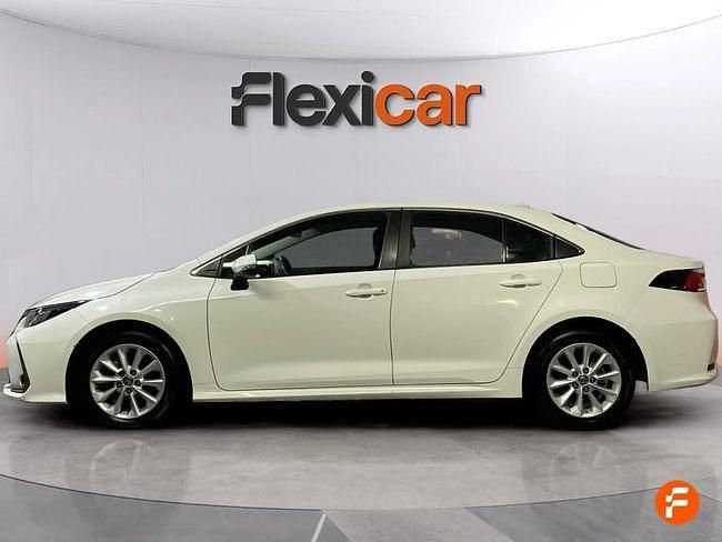 Usado Toyota Corolla Sol 110 CV (80 kW) 2023 Blanco Berlina