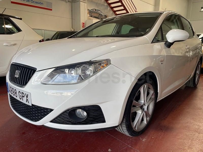 Usado Seat Ibiza Reference 105 CV (77 kW) 2009 Blanco Berlina