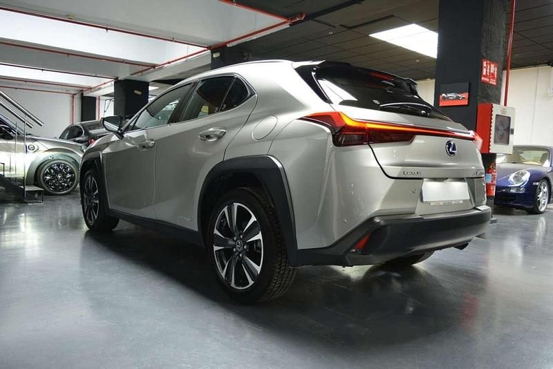 Usado Lexus UX 250h 184 CV (135 kW) 2021 Beige SUV