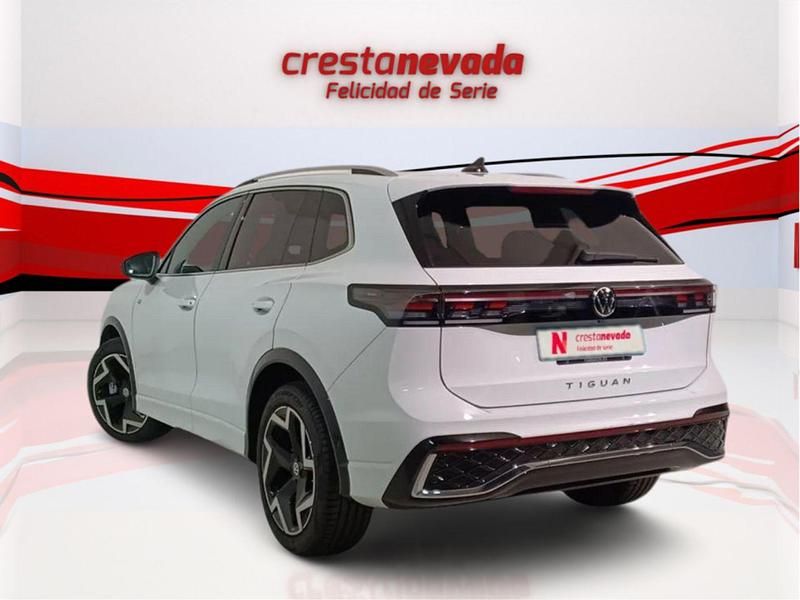 Usado VW Tiguan R-line 150 CV (110 kW) 2024 Blanco SUV