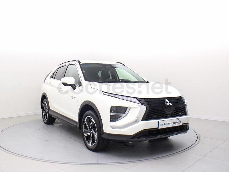Blanco Usado 2022 Mitsubishi Eclipse Cross Motion SUV | 24.790 € (Precio justo) - Imagen 1/4