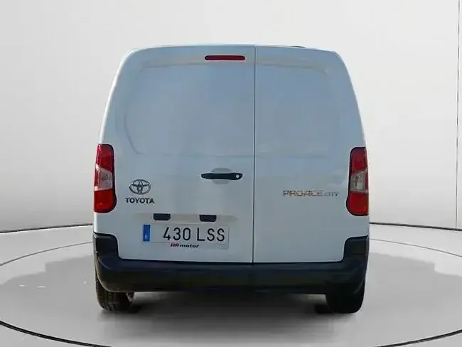 Usado Toyota Proace City City 102 CV (75 kW) 2021 Blanco Monovolumen