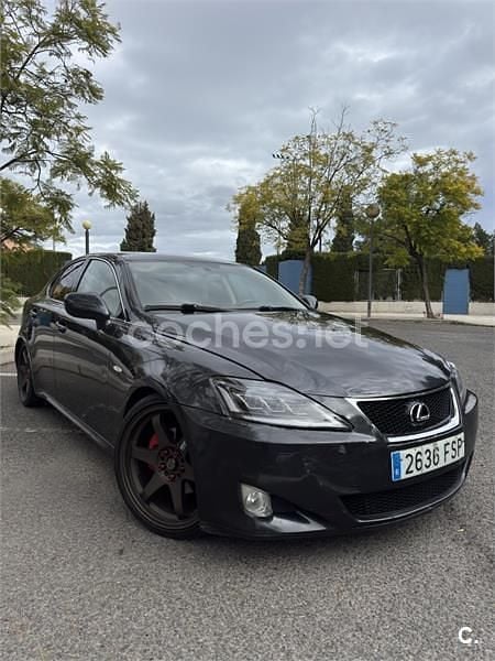 Usado Lexus IS220d Luxury Line 177 CV (130 kW) 2007 Gris / plata Berlina