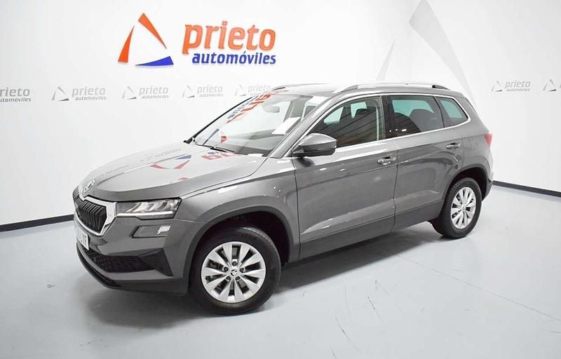 Usado Skoda Karoq Ambition 150 CV (110 kW) 2022 Gris SUV