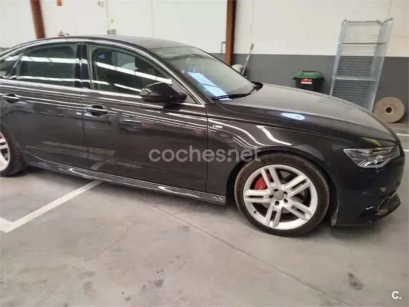 Usado Audi A6 320 CV (235 kW) 2016 Negro Berlina