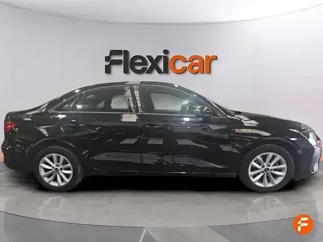 Usado Audi A3 110 CV (80 kW) 2021 Negro Berlina