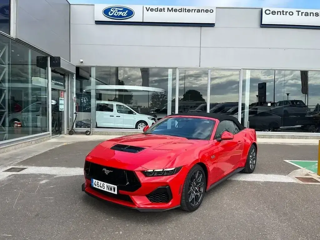 Usado Ford Mustang GT Convertible 446 CV (328 kW) 2026 Rojo Descapotable