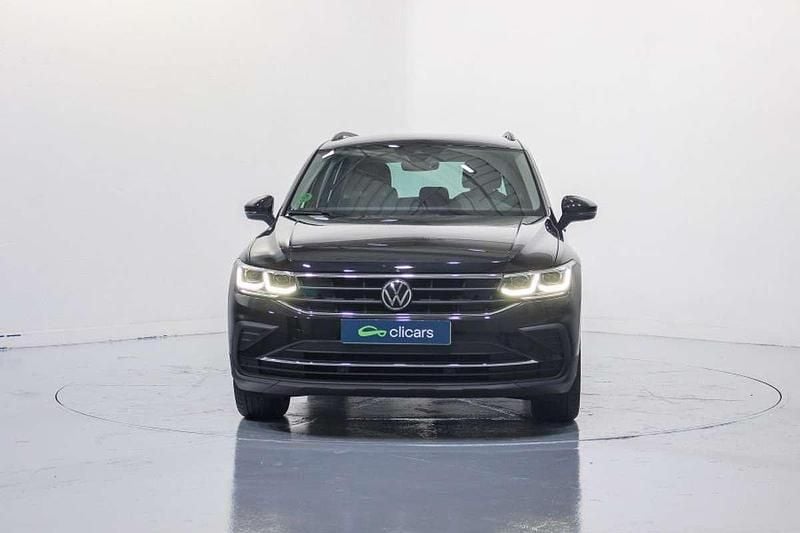 Usado VW Tiguan Life 150 CV (110 kW) 2022 Negro SUV