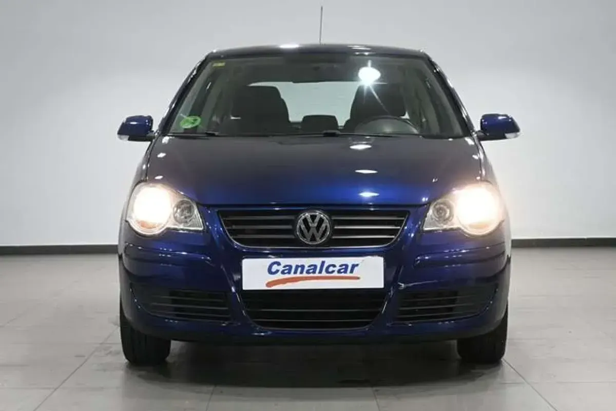 Usado VW Polo Match 80 CV (58 kW) 2006 Azul Utilitario