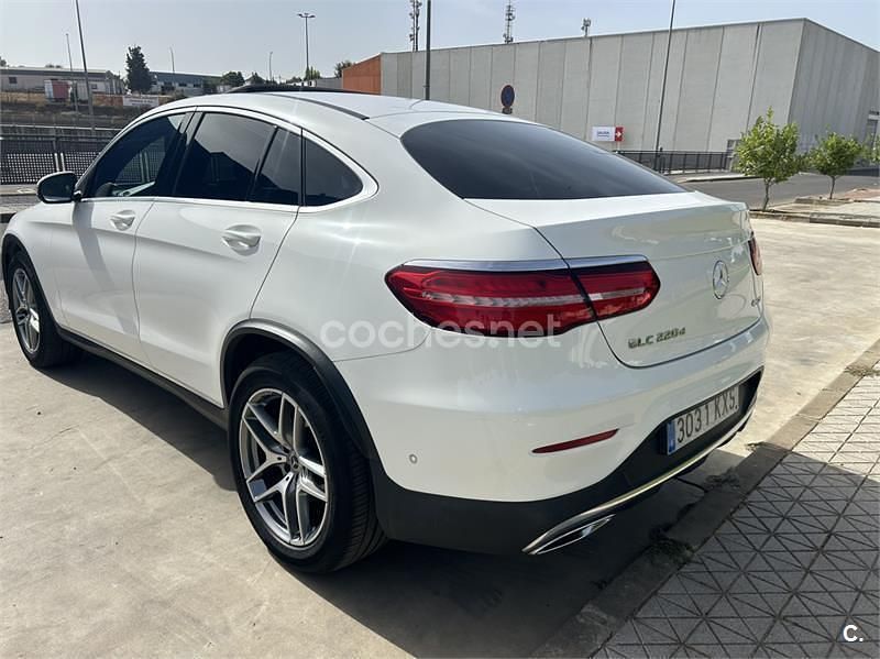 Usado Mercedes GLC220 194 CV (142 kW) 2019 Blanco Coupe