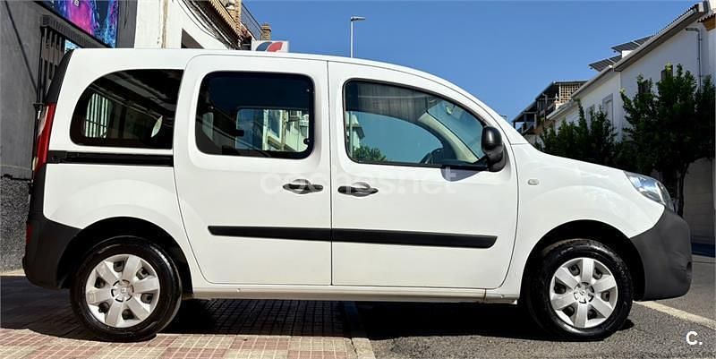 Usado Renault Kangoo Edition One 75 CV (55 kW) 2021 Blanco Monovolumen