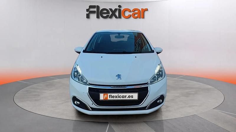 Usado Peugeot 208 Active 82 CV (60 kW) 2019 Blanco Utilitario