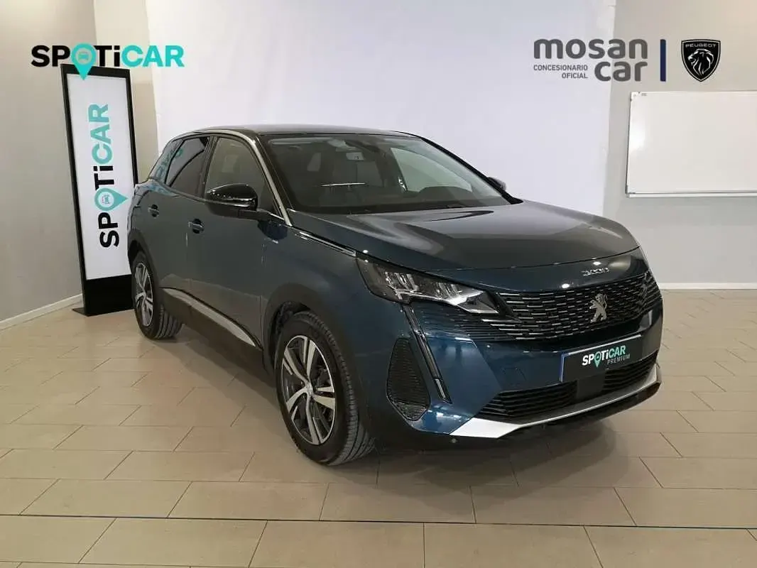Usado Peugeot 3008 Allure 226 CV (166 kW) 2023 Azul SUV