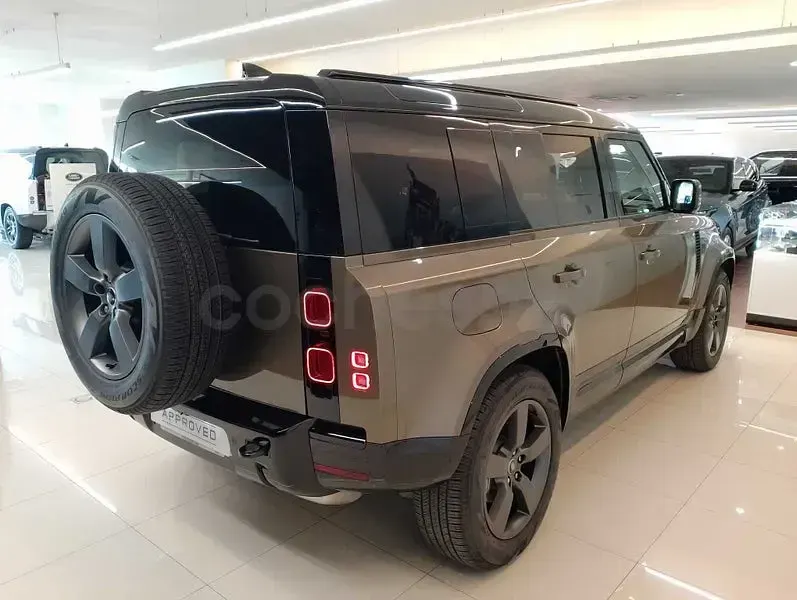 Usado Land Rover Defender SE 249 CV (183 kW) 2025 Beige SUV