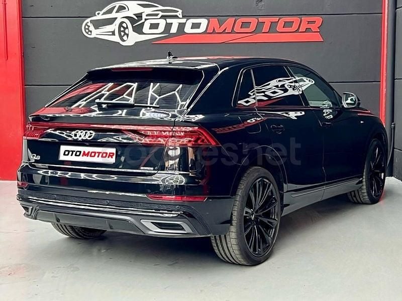 Usado Audi Q8 S-Line 231 CV (169 kW) 2022 Negro SUV