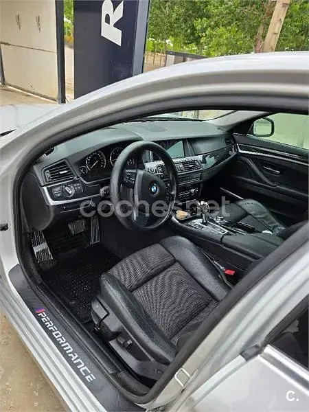 Usado BMW 530 Gran Turismo 245 CV (180 kW) 2012 Gris / plata Berlina