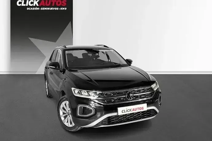 Usado VW T-Roc Life 110 CV (80 kW) 2022 Negro SUV