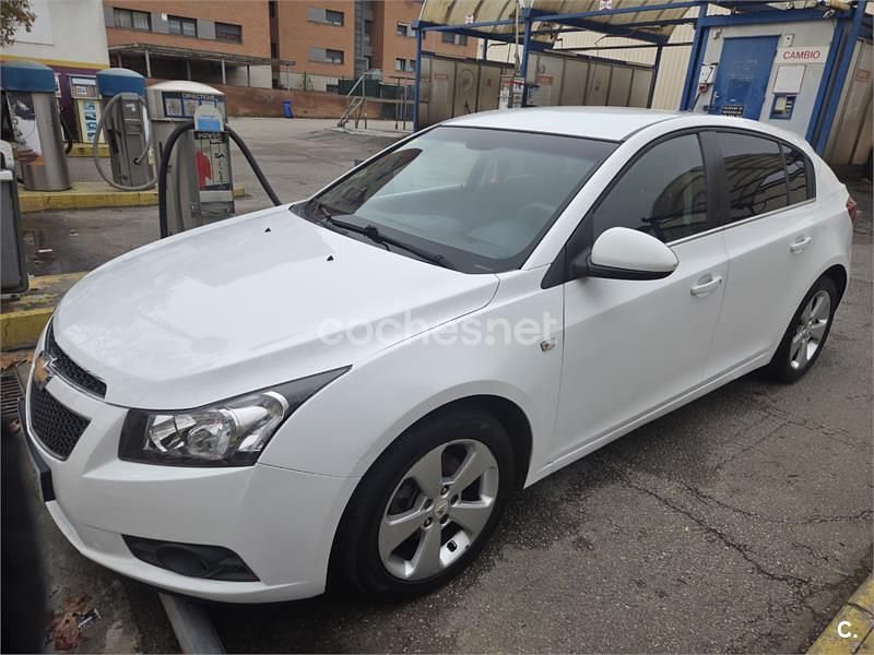 Usado Chevrolet Cruze LT 163 CV (119 kW) 2012 Blanco Berlina