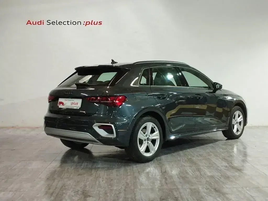 Usado Audi A3 Advanced Plus 204 CV (150 kW) 2025 Gris Pickup/Camioneta