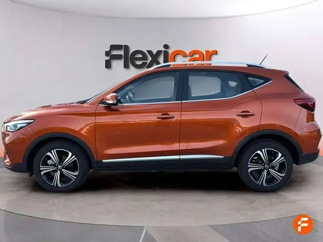 Usado MG ZS Comfort 116 HP (85 kW) 2025 Laranja SUV