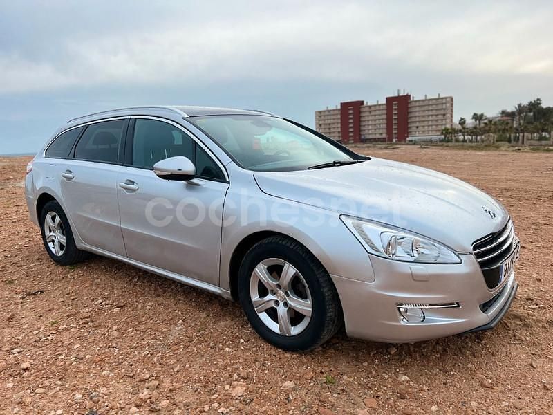 Usado Peugeot 508 SW Access 112 CV (82 kW) 2011 Gris / plata Familiar