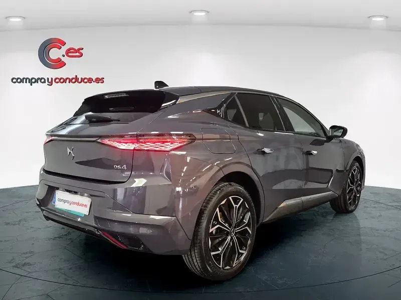 Usado DS Automobiles DS4 130 CV (95 kW) 2024 Gris / plata SUV