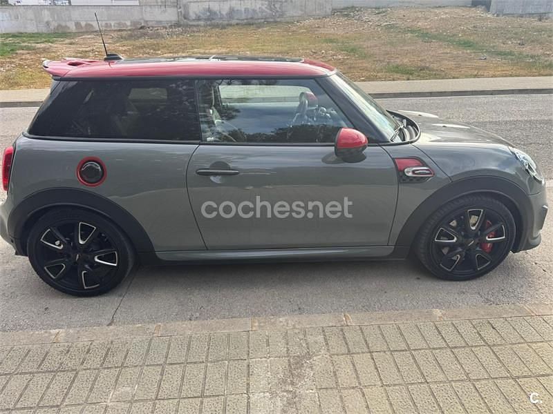 Usado Mini John Cooper Works 231 CV (169 kW) 2017 Gris / plata Utilitario