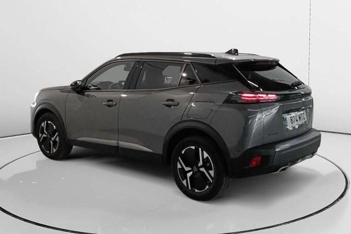 Usado Peugeot 2008 Allure 130 HP (95 kW) 2024 SUV