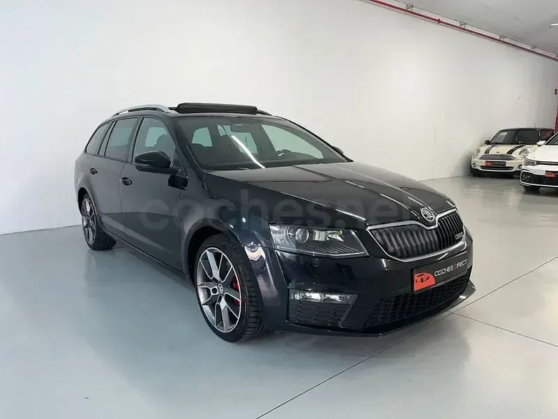 Usado Skoda Octavia RS 184 CV (135 kW) 2017 Negro Familiar