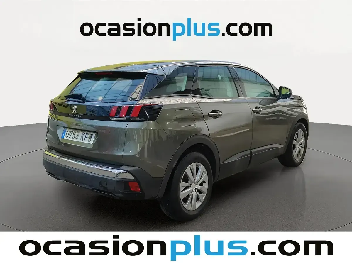 Usado Peugeot 3008 Active 130 CV (95 kW) 2017 Gris SUV