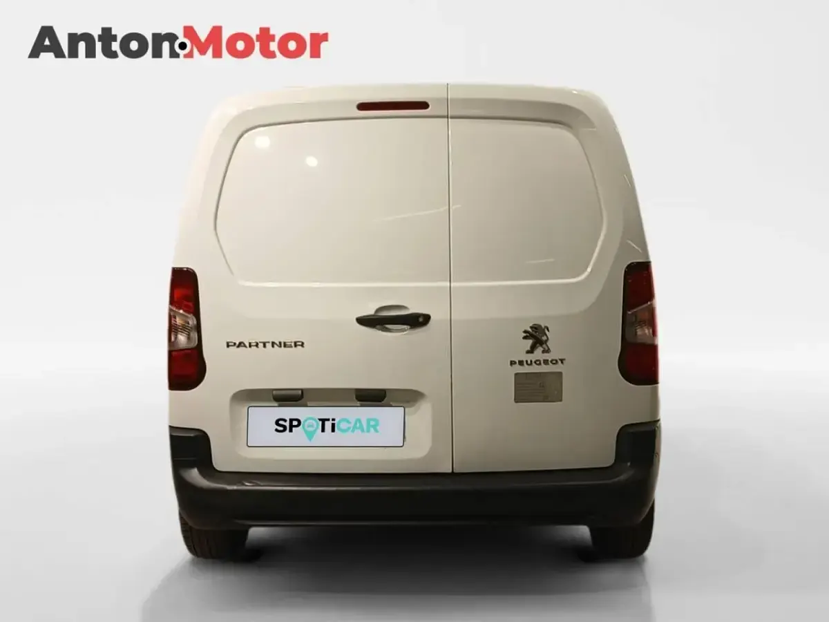 Usado Peugeot Partner S 102 CV (75 kW) 2021 Blanco Monovolumen