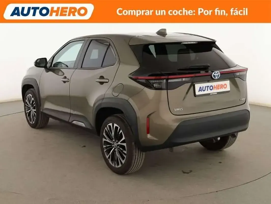 Usado Toyota Yaris Cross Style 116 CV (85 kW) 2022 Verde SUV