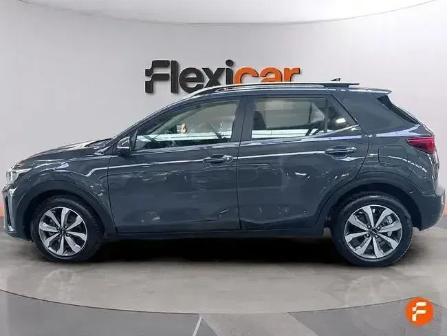 Usado Kia Stonic 120 CV (88 kW) 2021 Azul SUV