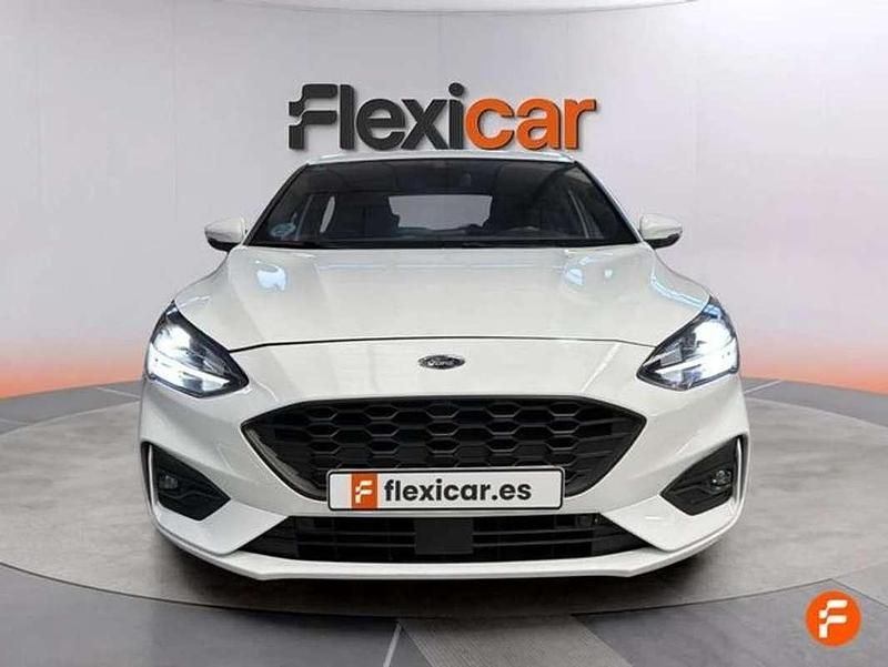 Usado Ford Focus ST-Line 120 CV (88 kW) 2021 Blanco Utilitario