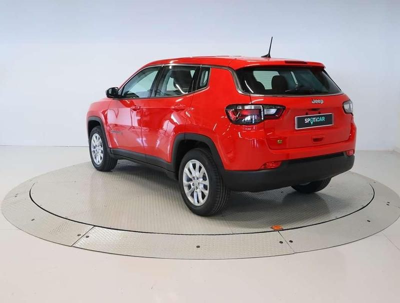 Usado Jeep Compass Longitude 131 CV (96 kW) 2023 Rojo SUV