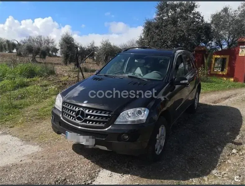 Usado Mercedes ML280 190 CV (139 kW) 2007 Negro SUV