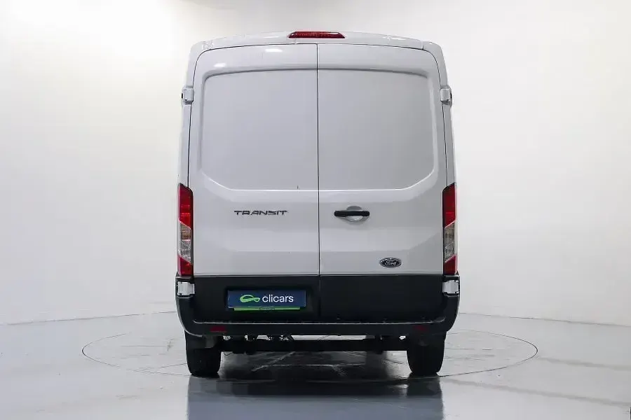 Usado Ford Transit Trend 130 CV (95 kW) 2023 Blanco Van