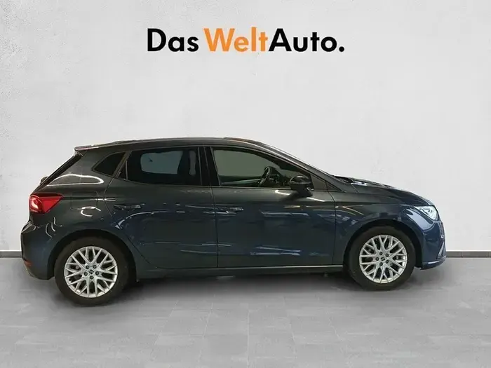 Usado Seat Ibiza FR 115 CV (84 kW) 2025 Gris Utilitario
