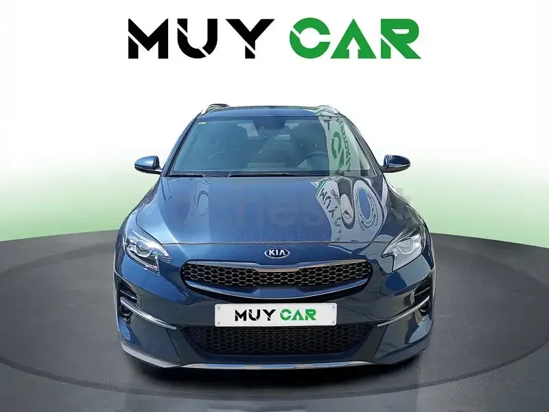 Usado Kia XCeed 116 CV (85 kW) 2020 Gris / plata SUV