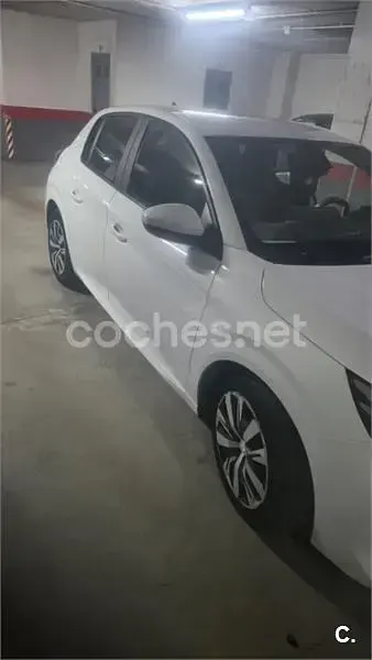 Usado Peugeot 208 Active 100 CV (73 kW) 2020 Blanco Utilitario
