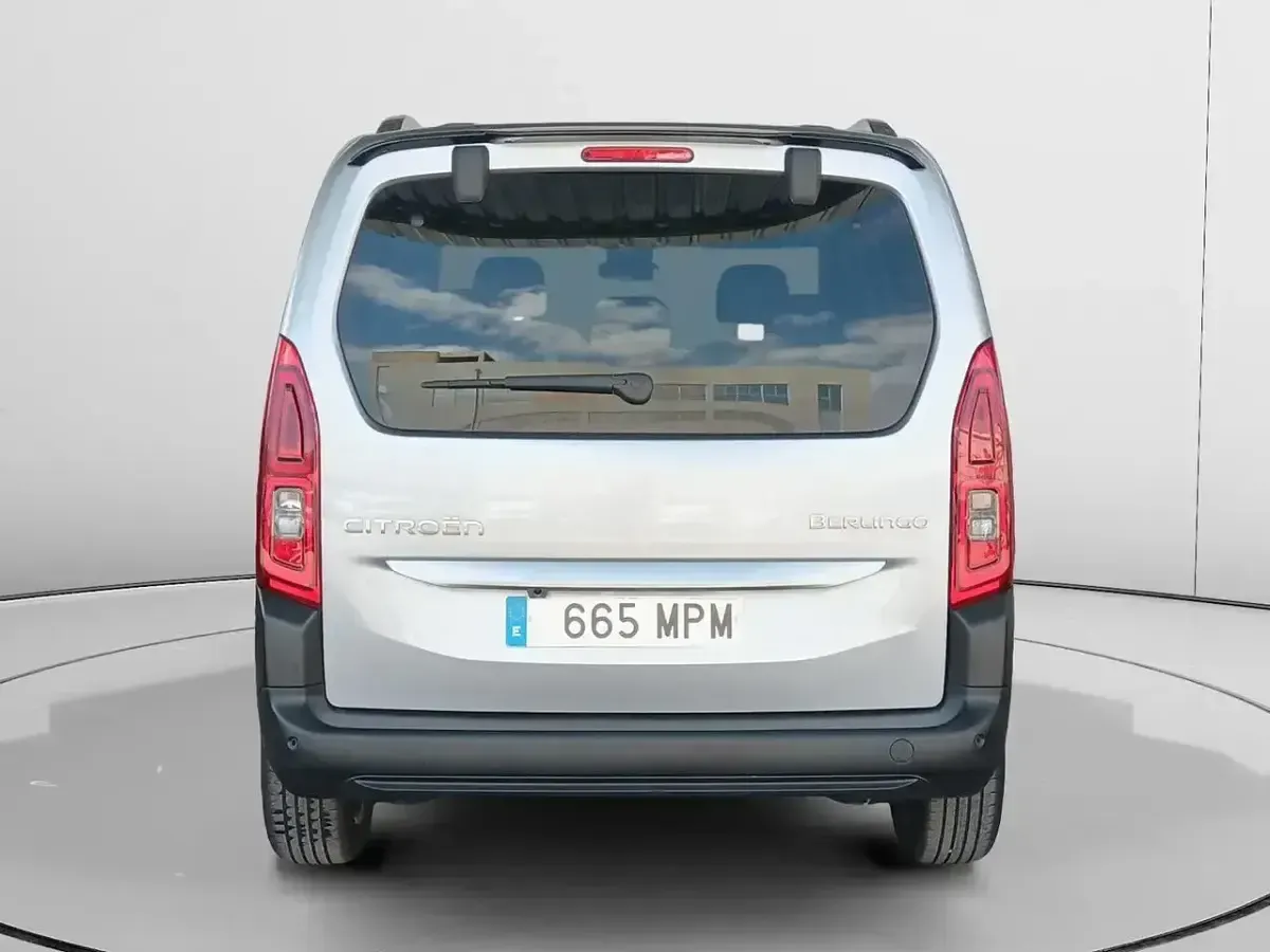Usado Citroën Berlingo 130 CV (95 kW) 2024 Gris Monovolumen