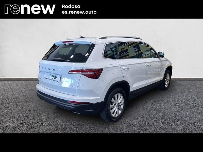 Usado Skoda Karoq Ambition 150 CV (110 kW) 2022 Blanco SUV