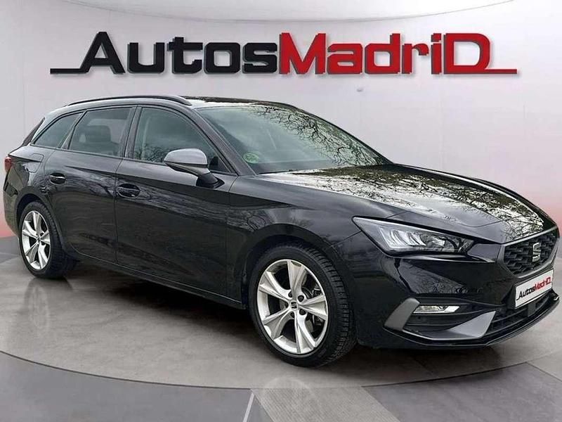 Usado Seat Leon FR 150 CV (110 kW) 2024 Negro Utilitario