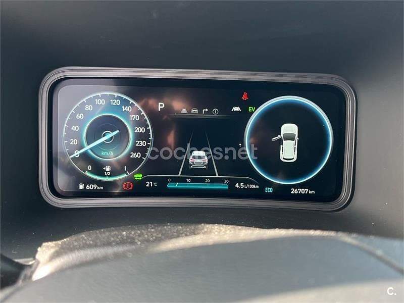 Usado Hyundai Kona 141 CV (103 kW) 2022 Granate SUV