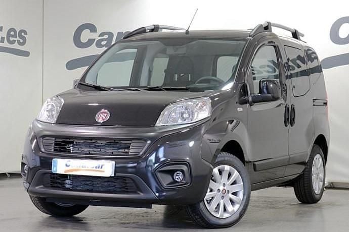 Negro Usado 2018 Fiat Qubo Lounge Monovolumen | 9149 € (Buen precio) - Imagen 1/4