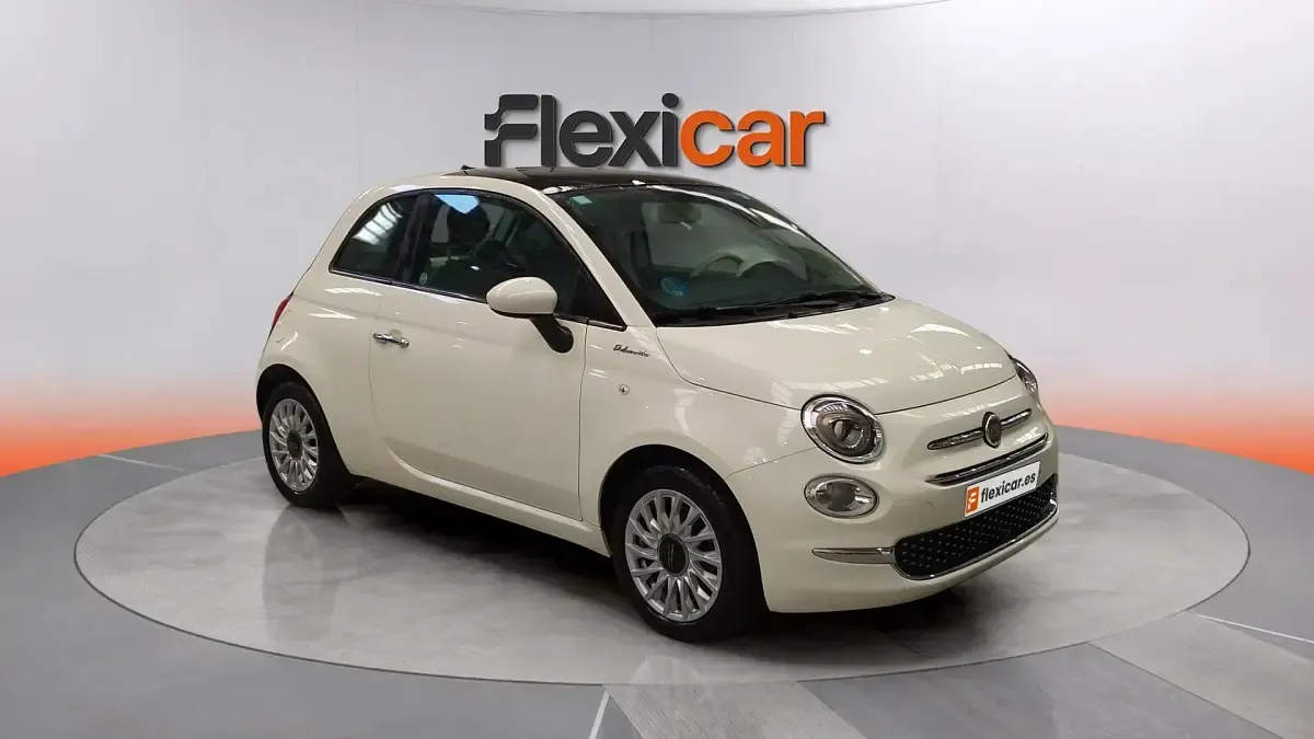 Usado Fiat 500 Dolcevita 71 CV (52 kW) 2023 Blanco Berlina