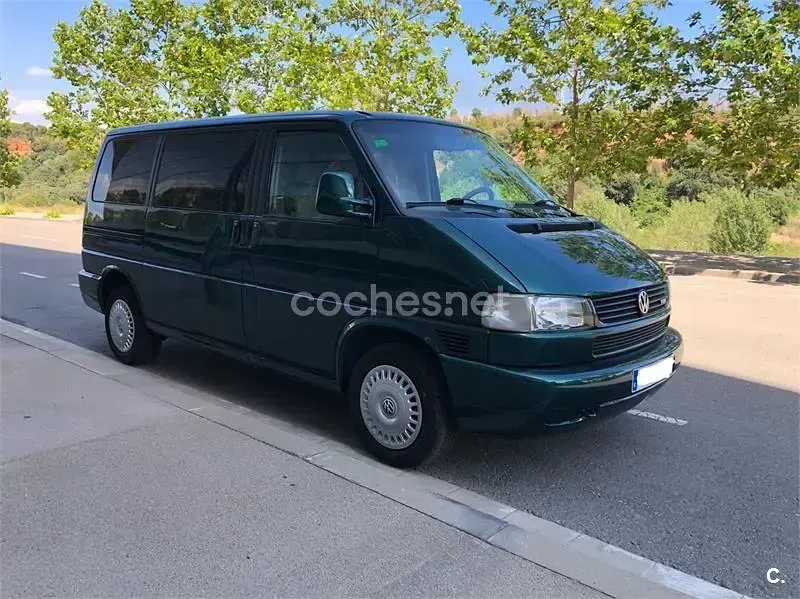 Usado VW Multivan 130 CV (95 kW) 2003 Verde Monovolumen