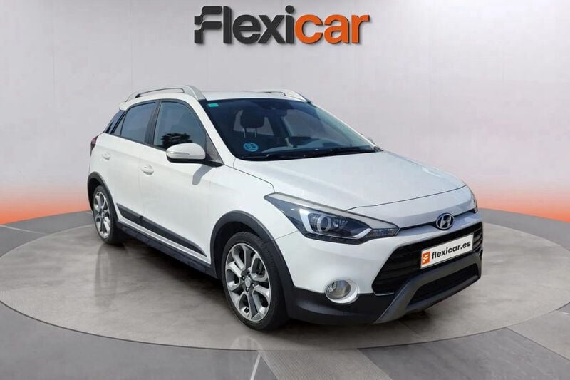 Blanco Usado 2017 Hyundai i20 Berlina | 11.790 € (Un poco caro) - Imagen 1/4