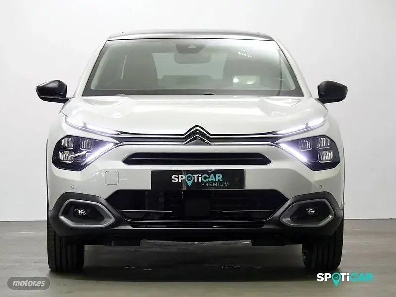 Usado Citroën e-C4 Shine 100 kW (136 CV) 2023 Blanco Berlina