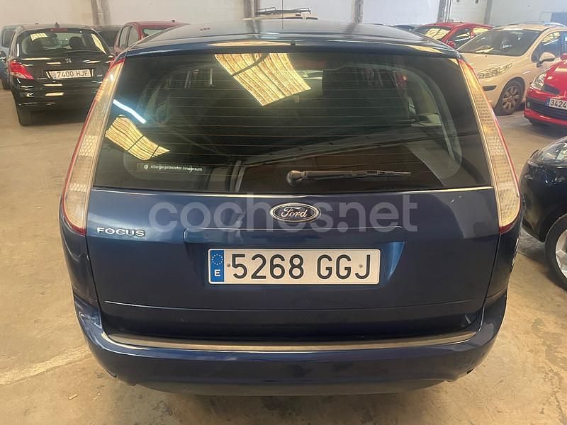 Usado Ford Focus Trend 100 CV (73 kW) 2008 Azul Familiar